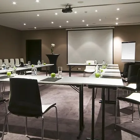 Tryp By Wyndham 3* Antverpy