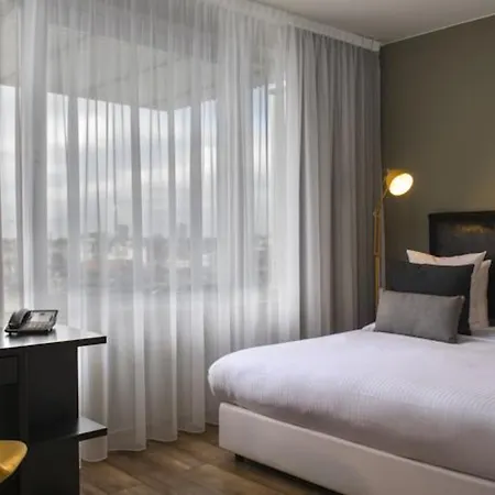 Tryp By Wyndham Hotel
