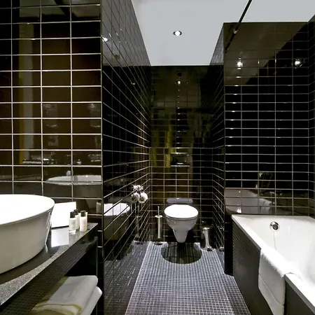 Tryp By Wyndham Hotel 3*