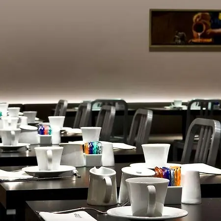 Tryp By Wyndham Hotel Antwerpen