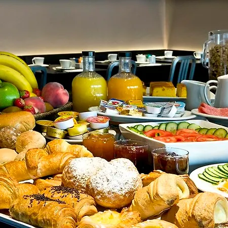 Hotel Tryp By Wyndham
